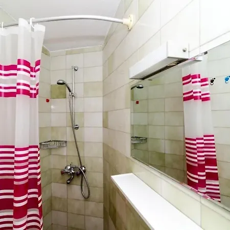 Paula ドゥブロブニク