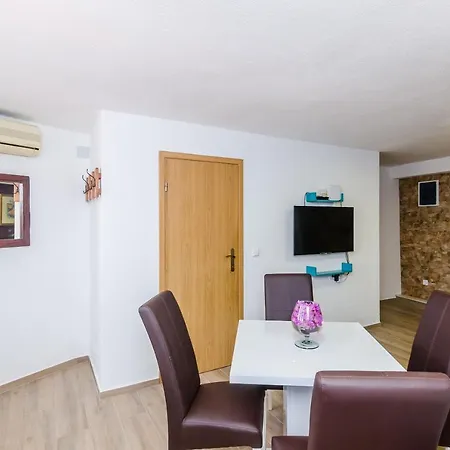 Apartment Paula *